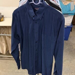 Roundtree & Yorke Men's Navy Button-Down Dress Shirt